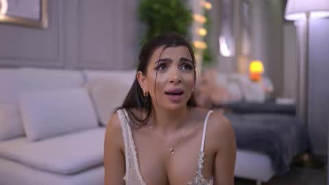 Nicole online show from 03/25/26, 08:26