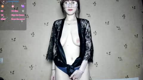 NicoleDavis online show from 05/29/26, 07:56