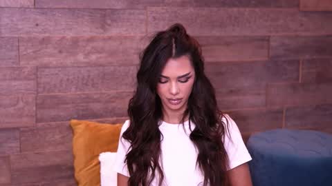 Snapshot of nicoledevin chatting on 10/10/25, 07:29 Nicole online show from 10/10/25, 07:29