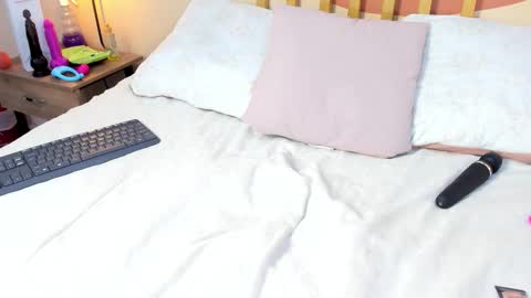 N i c o l e  online show from 01/16/26, 08:02