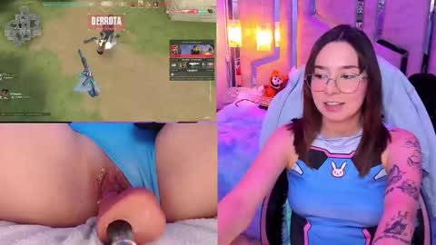 Nicole online show from 09/11/25, 03:56