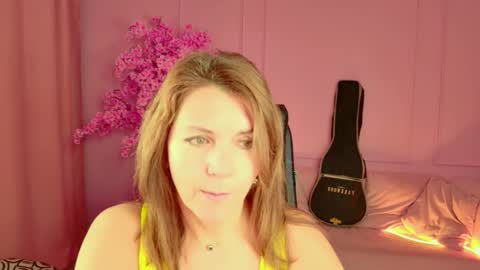 nicolehits online show from 11/05/25, 09:31