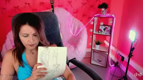 Snapshot of nicolehits chatting on 06/03/26, 02:33 nicolehits online show from 06/03/26, 02:33