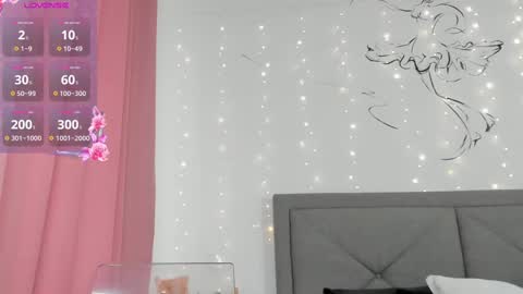 Snapshot of nicoleirisxxx chatting on 03/07/25, 10:02 nicoleirisxxx online show from 03/07/25, 10:02
