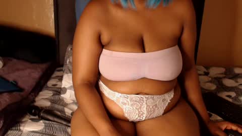 Snapshot of nicolejule321 chatting on 06/20/26, 05:05 nicolejule321 online show from 06/20/26, 05:05