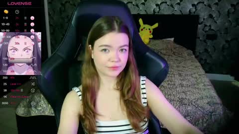 Snapshot of nicolemeew chatting on 04/12/26, 06:29 NicoleMeew online show from 04/12/26, 06:29