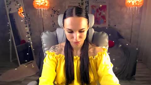 Nicole online show from 06/04/26, 04:35