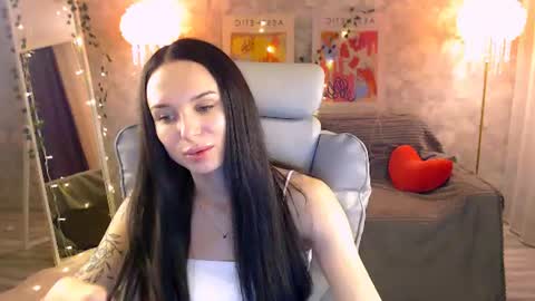 Snapshot of nicolemerz chatting on 06/21/26, 05:04 Nicole online show from 06/21/26, 05:04