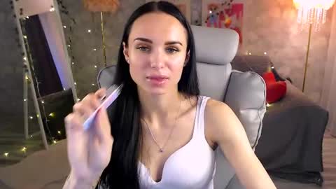 Snapshot of nicolemerz chatting on 06/23/26, 03:43 Nicole online show from 06/23/26, 03:43