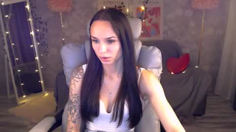 Snapshot of nicolemerz chatting on 07/02/26, 04:35 Nicole online show from 07/02/26, 04:35