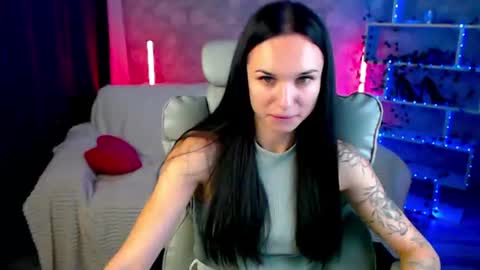 Snapshot of nicolemerz chatting on 08/04/26, 06:10 Nicole online show from 08/04/26, 06:10