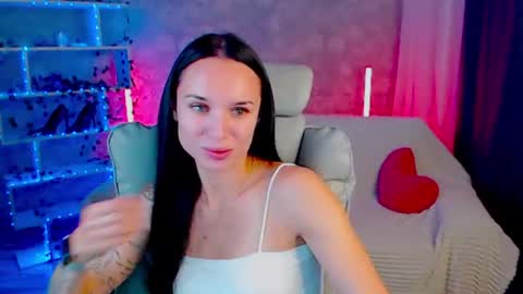 Snapshot of nicolemerz chatting on 08/05/26, 04:21 Nicole online show from 08/05/26, 04:21