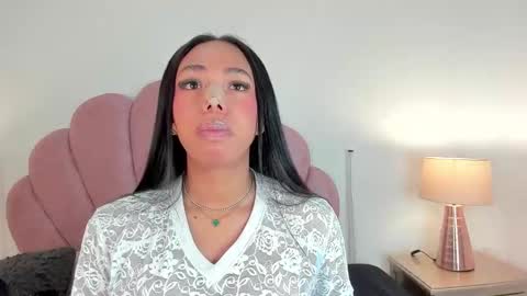 NICOLE online show from 12/01/25, 12:54