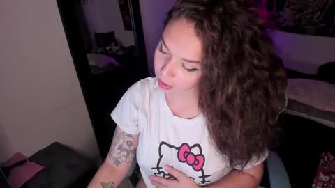 Snapshot of nicolepeachx chatting on 02/04/25, 01:34 Nicol independent model online show from 02/04/25, 01:34