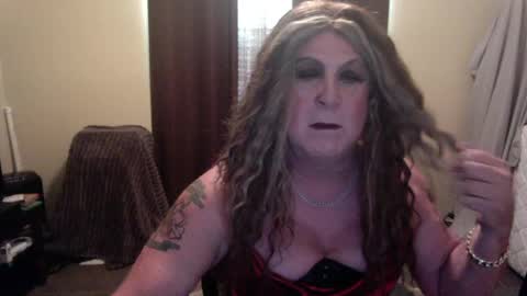 Snapshot of nicolescdfantasies chatting on 05/24/26, 12:37 Nicole CD online show from 05/24/26, 12:37