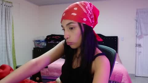 Nicole online show from 12/18/25, 11:33