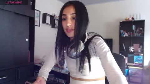 Nicole online show from 01/05/26, 09:18