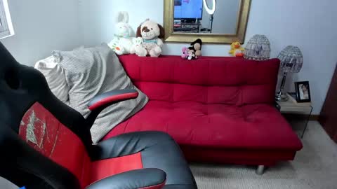 Snapshot of nicolettcolin chatting on 12/18/24, 06:46 Nicolettcolin online show from 12/18/24, 06:46