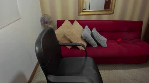 Nicolettcolin  online show from 02/02/26, 06:50