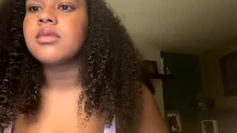 nicolette356 online show from 09/30/25, 07:02