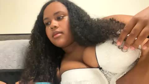 nicolette356 online show from 10/18/25, 02:03