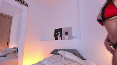 Nicole online show from 03/25/26, 11:16