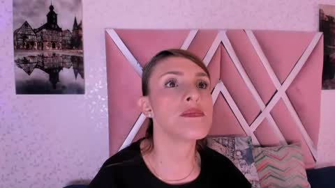 nicoll_89 online show from 04/24/26, 12:07