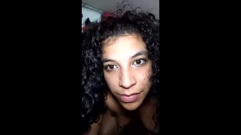 Nicoll Williams online show from 04/25/26, 02:47