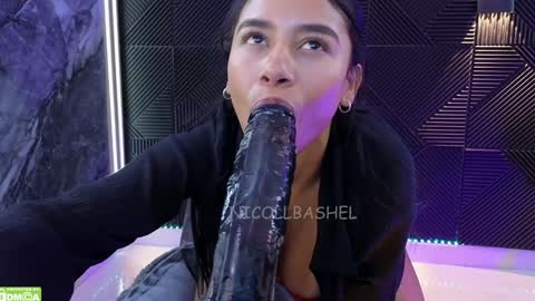 Snapshot of nicollbashel chatting on 01/29/25, 09:01 Nicoll Independent model online show from 01/29/25, 09:01