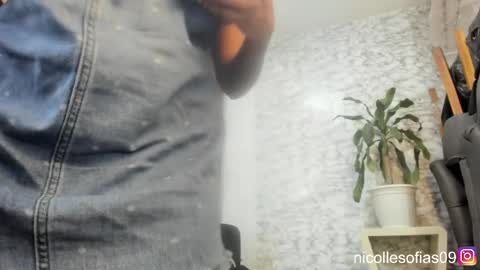 nicolle4 online show from 04/08/26, 12:43