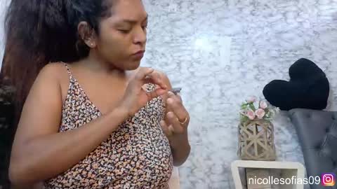 nicolle4 online show from 06/07/26, 05:27