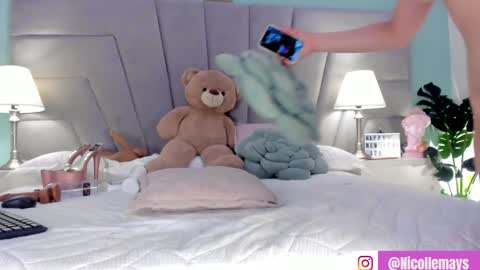 Nicolle Mays online show from 02/08/25, 04:14