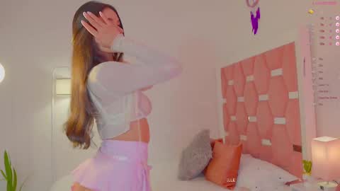  NEW instagram nicollemitchelle online show from 03/01/25, 10:34