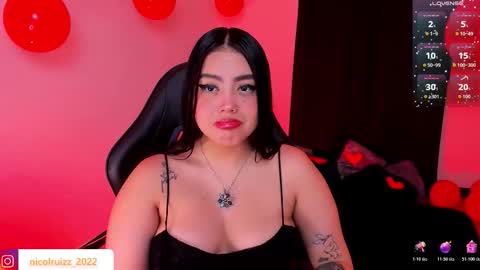 Snapshot of nicolle_ruizz chatting on 02/17/26, 11:29 Nicoll online show from 02/17/26, 11:29