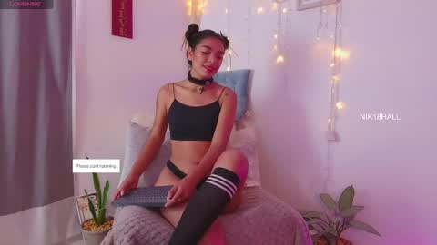 Nicolle online show from 06/07/26, 02:32