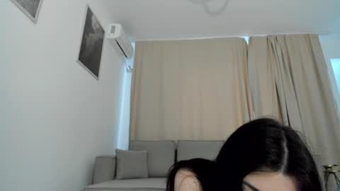 Nicolle online show from 04/03/26, 05:05