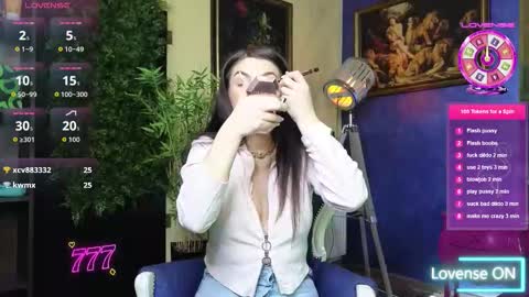 Nicolle online show from 02/05/26, 07:57