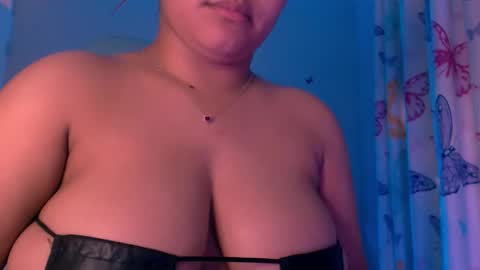 Nicolle Miley online show from 03/18/26, 08:23