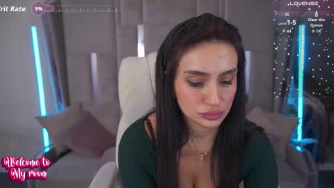 Nicole online show from 11/12/25, 06:14