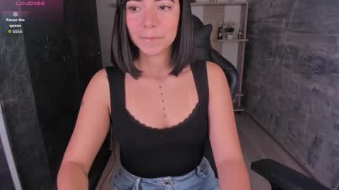 NicolRoss online show from 10/12/25, 12:59