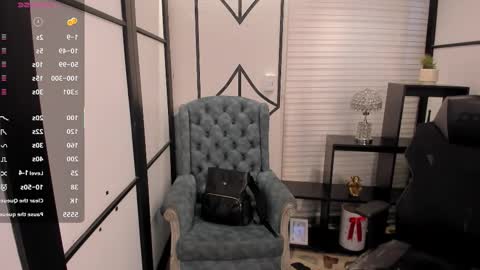 NicolRoss online show from 11/25/25, 09:37