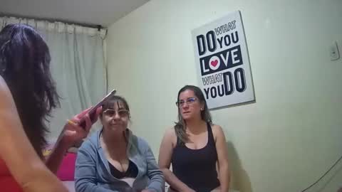 Snapshot of nicoltatiana_ chatting on 10/08/25, 11:46 nicoltatiana_ online show from 10/08/25, 11:46