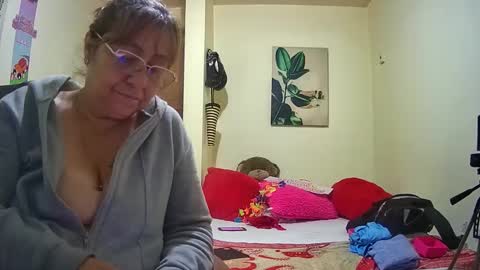 nicoltatiana_ online show from 01/17/26, 12:04
