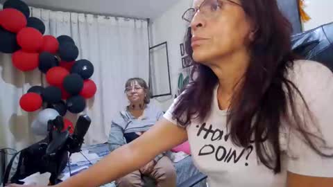 nicoltatiana_ online show from 05/08/26, 12:16