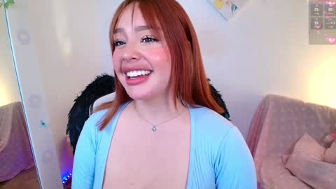 Snapshot of nicolthompsonn chatting on 01/07/25, 05:33 Nicol online show from 01/07/25, 05:33