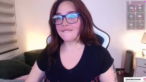 Snapshot of nicolthompsonn chatting on 01/18/26, 01:09 Nicol online show from 01/18/26, 01:09