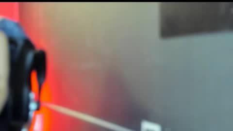 Snapshot of nicolvibes_212 chatting on 11/17/25, 07:19 Nicol online show from 11/17/25, 07:19