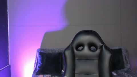 Nicol online show from 11/25/25, 08:20