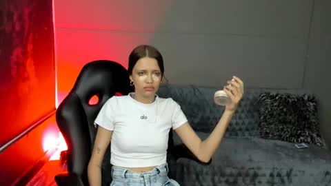 Nicol online show from 12/04/25, 07:44