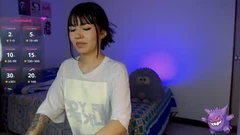 Nicole online show from 07/17/26, 08:35
